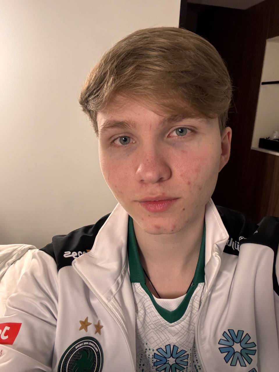 M0nesy announced a problem with his health