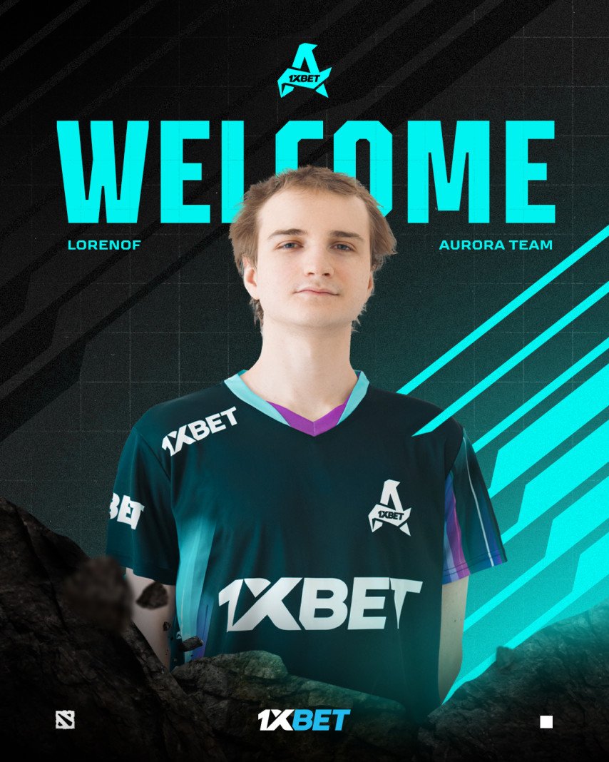 Aurora signed Lorenof