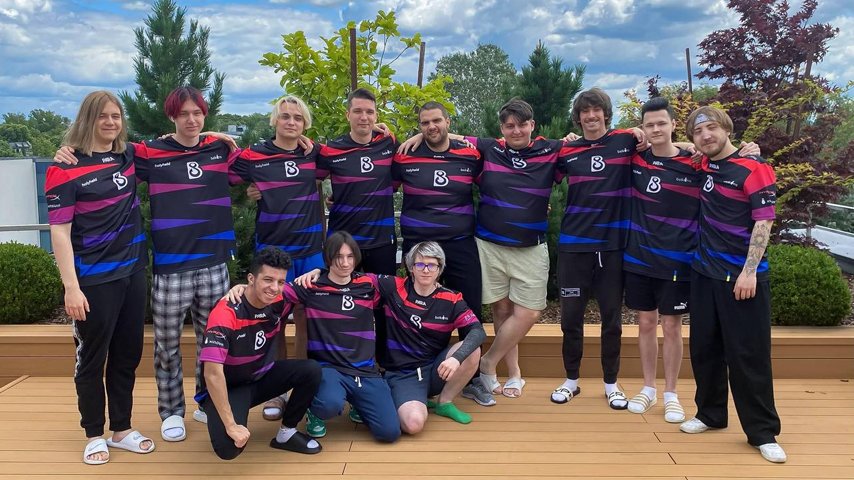 B8 Esports: составы Dota 2 и CS:GO