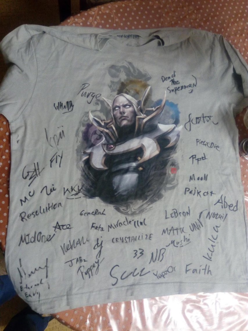 Dota 2 легендарная футболка