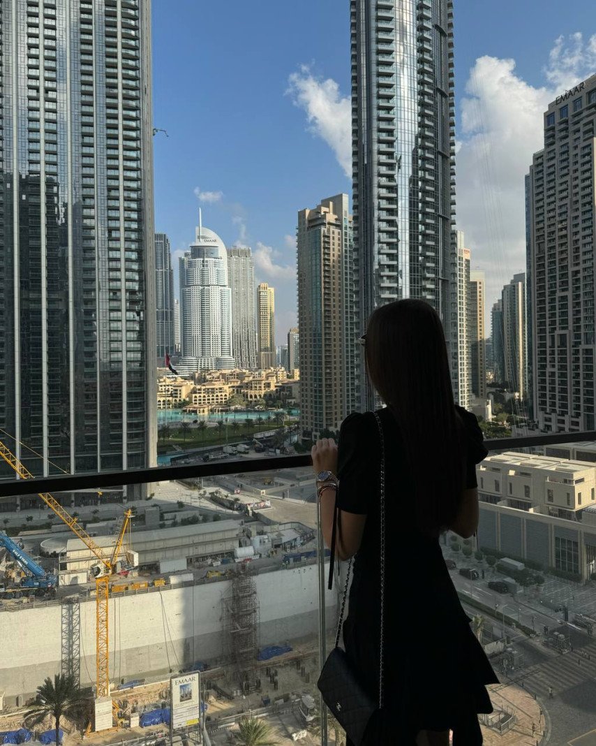 Девушка Dyrachyo