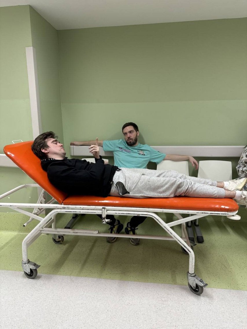 Korb3n и Miposhka в больнице