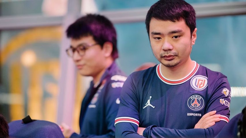 LGD coach, xiao8, is being treated in hospital