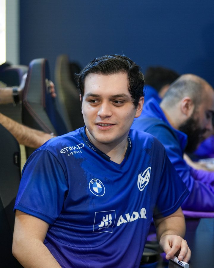 Matthew left Nigma Galaxy