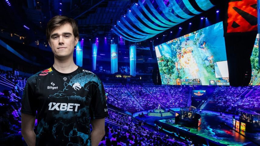 Captain Of Team Spirit Reveals His Dota Idol Hawk Live