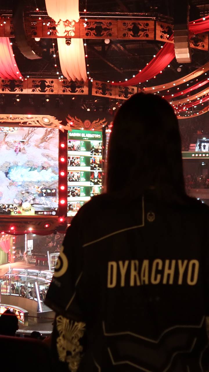 Sony9sha поздравила Dyrachyo