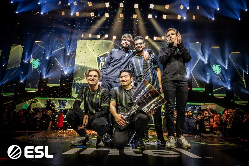 Team Falcons retained their Dota 2 lineup