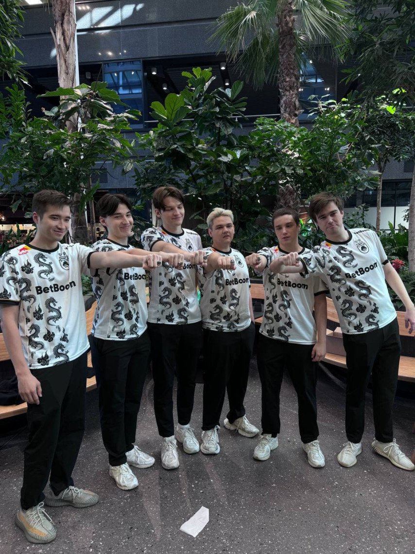 Team Spirit Champion Rings