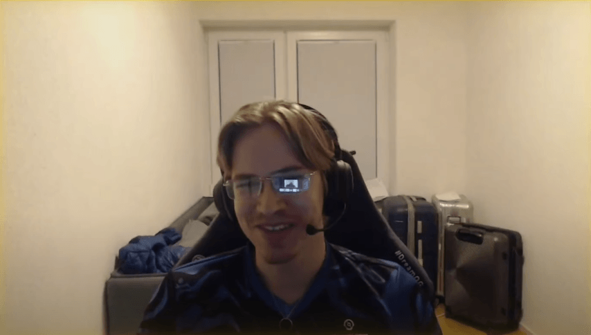 Topson showed his gaming room and sparked a wave of jokes directed at ...