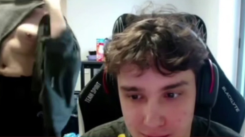 Yatoro вместе с Larl